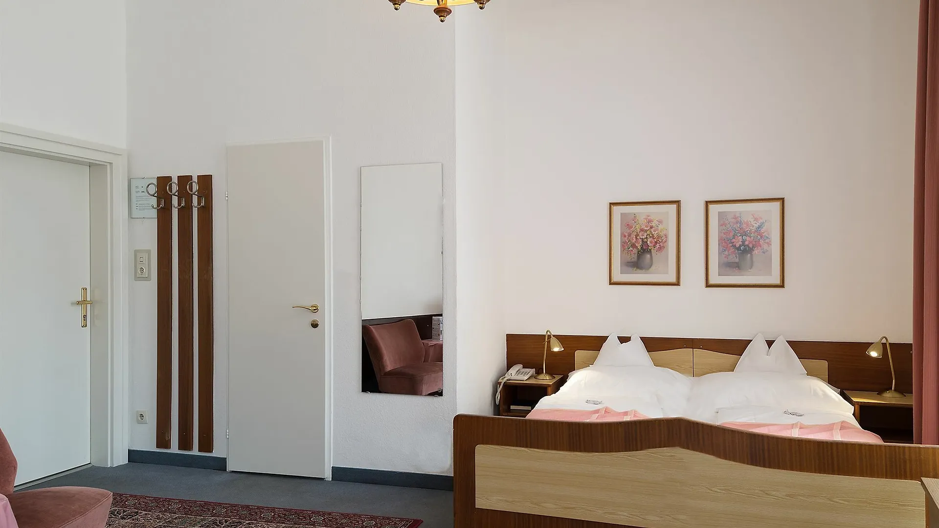 Pension Neuer Markt Vienne 3*,