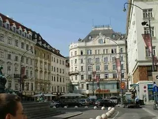 Pension Neuer Markt Vienna Guest house