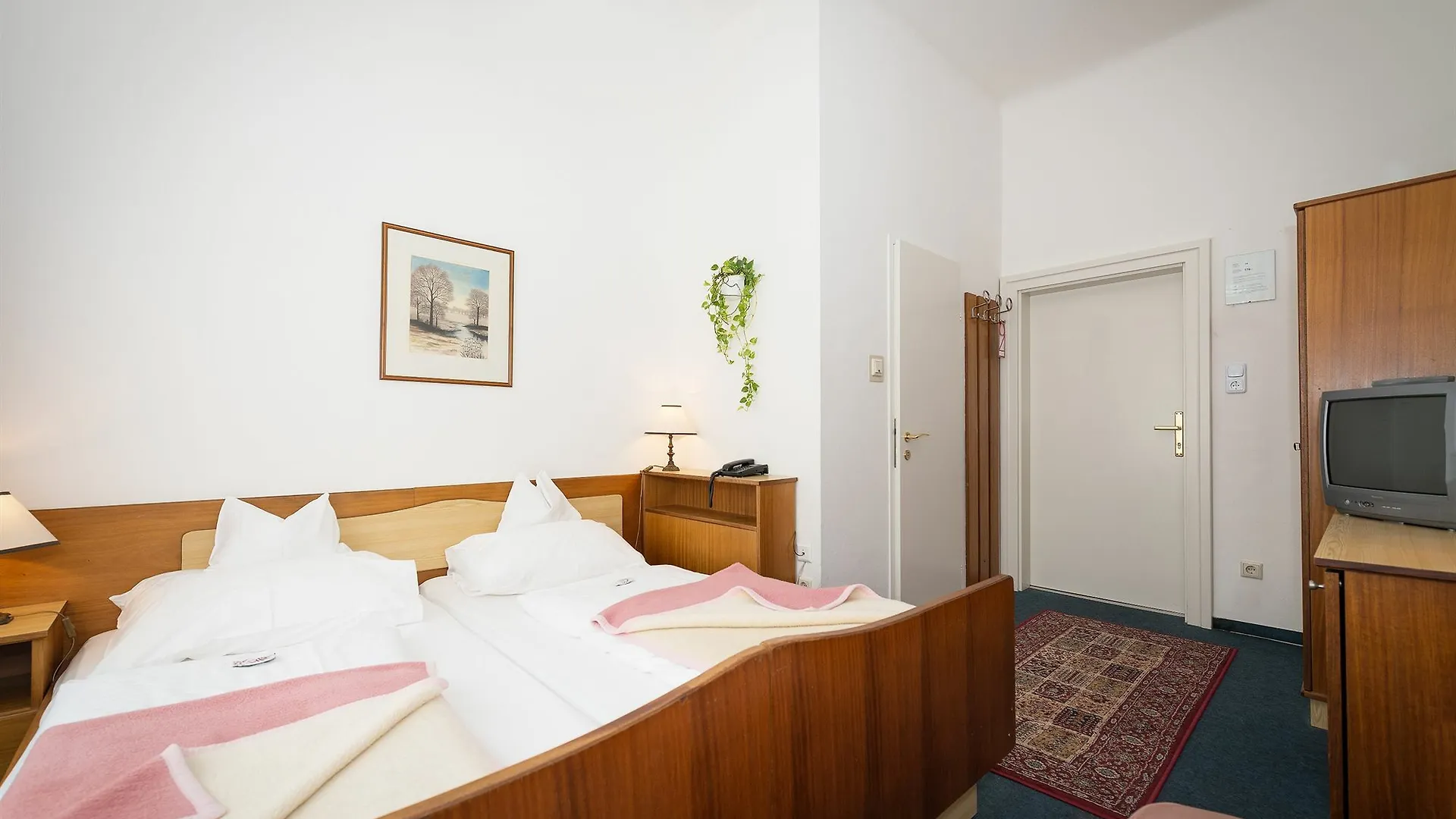 *** Konukevi Pension Neuer Markt Viyana Avusturya